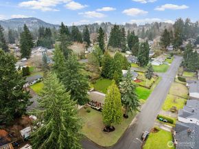 12103 SE 70th Street, Newcastle WA 98056