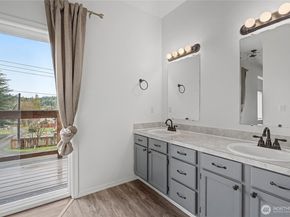 7239 Long Lake Road SE, Port Orchard WA 98367