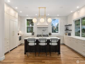 1427 Woodrow Place E, Seattle WA 98112