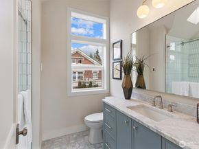 1427 Woodrow Place E, Seattle WA 98112