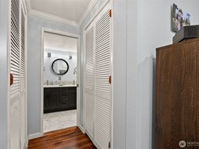 23409 Lakeview Drive F201, Mountlake Terrace WA 98043