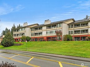 23409 Lakeview Drive F201, Mountlake Terrace WA 98043
