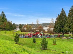 23409 Lakeview Drive F201, Mountlake Terrace WA 98043