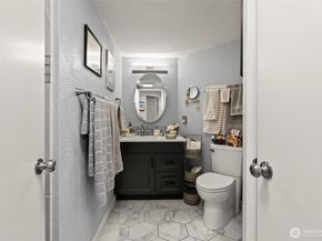 23409 Lakeview Drive F201, Mountlake Terrace WA 98043