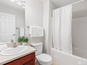 7322 Rainier Avenue S 208, Seattle WA 98118