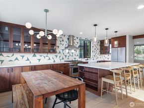 10715 2nd Avenue NW, Seattle WA 98177