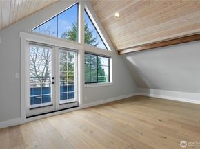 10715 2nd Avenue NW, Seattle WA 98177