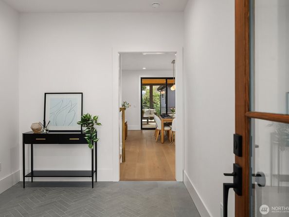 2615 NE 87th Street, Seattle WA 98115