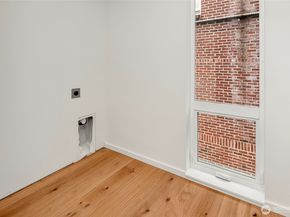 627 13th Avenue E, Seattle WA 98102