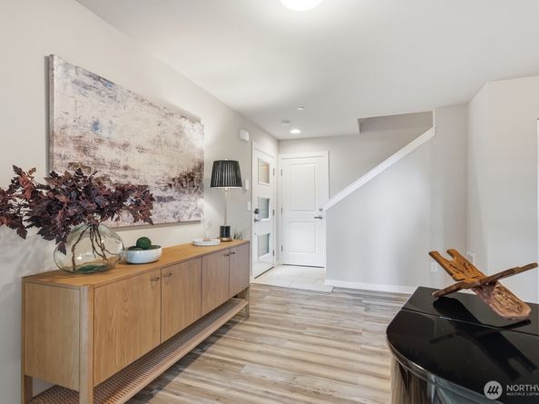 16201 Meadow Road H4, Lynnwood WA 98087