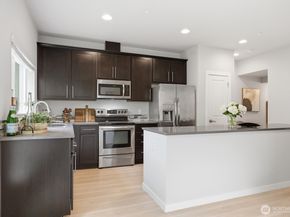 16201 Meadow Road H4, Lynnwood WA 98087