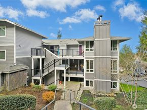 12012 NE 204th Place C203, Bothell WA 98011