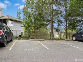 12012 NE 204th Place C203, Bothell WA 98011