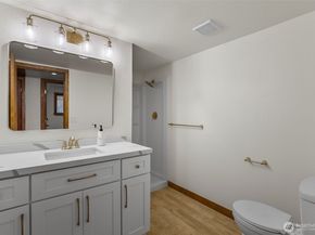 13710 41st Avenue NE, Seattle WA 98125