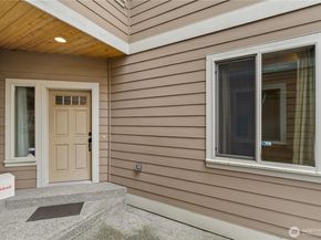 14819 35th Avenue W 6, Lynnwood WA 98087