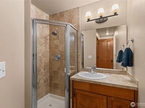 14819 35th Avenue W 6, Lynnwood WA 98087