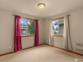 14819 35th Avenue W 6, Lynnwood WA 98087