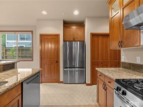14819 35th Avenue W 6, Lynnwood WA 98087