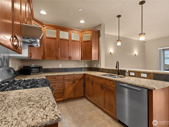 14819 35th Avenue W 6, Lynnwood WA 98087