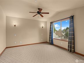 14819 35th Avenue W 6, Lynnwood WA 98087