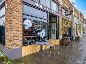 2219 14th Avenue W 202, Seattle WA 98119
