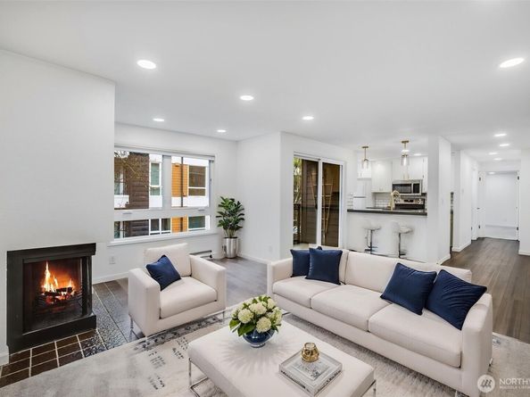 2219 14th Avenue W 202, Seattle WA 98119