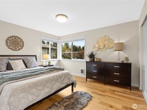17404 NE 45th Street 170, Redmond WA 98052