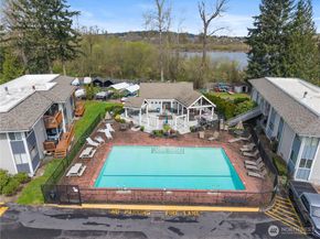 17404 NE 45th Street 170, Redmond WA 98052