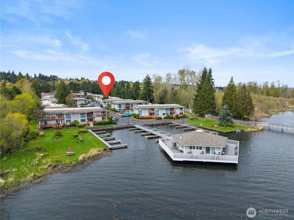 17404 NE 45th Street 170, Redmond WA 98052