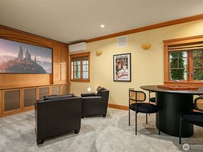 8772 Sand Point Way NE, Seattle WA 98115