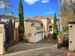 8772 Sand Point Way NE, Seattle WA 98115