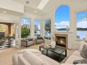 8772 Sand Point Way NE, Seattle WA 98115