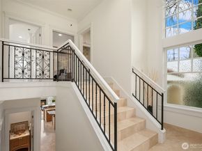8772 Sand Point Way NE, Seattle WA 98115