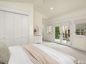 8772 Sand Point Way NE, Seattle WA 98115