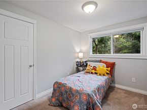 1123 SW 144 Street, Burien WA 98166