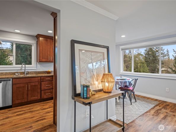 1123 SW 144 Street, Burien WA 98166