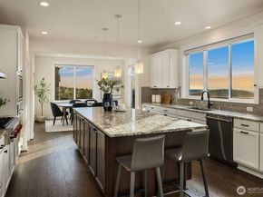 6981 171st Court SE, Bellevue WA 98006