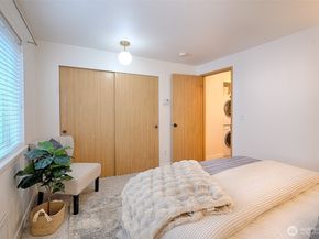 7000 Cleopatra Place NW 303, Seattle WA 98117