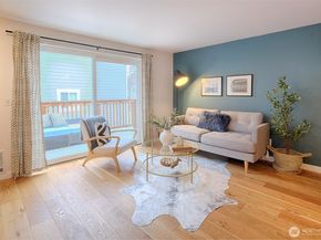 7000 Cleopatra Place NW 303, Seattle WA 98117