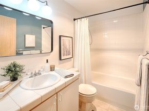 7000 Cleopatra Place NW 303, Seattle WA 98117