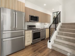 8507 16th Avenue NW, Seattle WA 98117