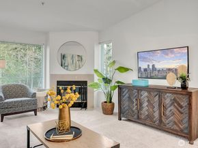 12323 NE 97th Street O, Kirkland WA 98033