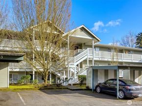 12323 NE 97th Street O, Kirkland WA 98033