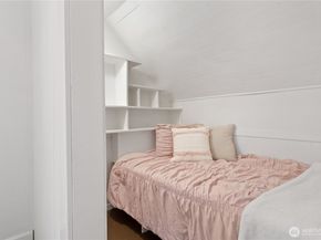 19612 Langaunet Lane NE, Poulsbo WA 98370