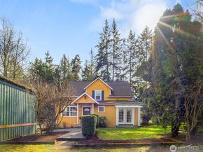 19612 Langaunet Lane NE, Poulsbo WA 98370