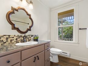 19612 Langaunet Lane NE, Poulsbo WA 98370