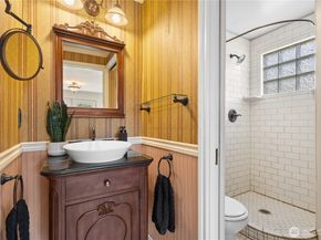 19612 Langaunet Lane NE, Poulsbo WA 98370