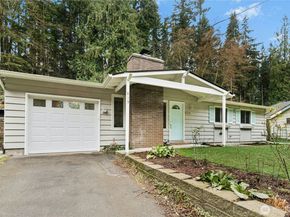 815 NE 200th Street, Shoreline WA 98155