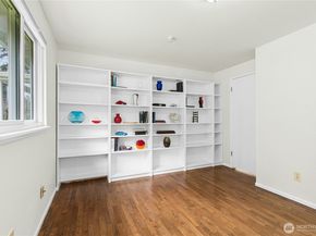 815 NE 200th Street, Shoreline WA 98155