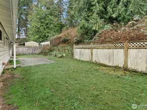 815 NE 200th Street, Shoreline WA 98155